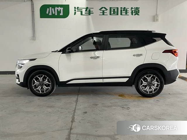 Kia Proud run 2023 Белый из Китая, фото 2