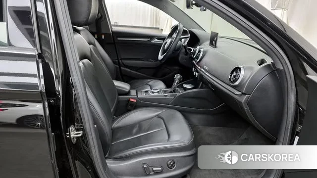 Audi New A3 2018 Черный из Кореи, фото 2