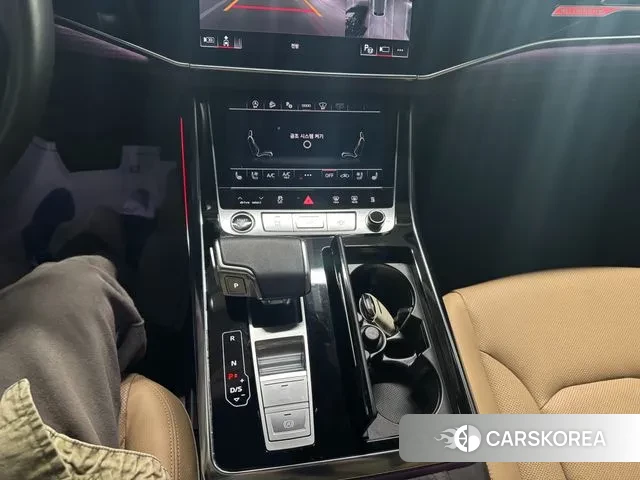 Audi Q8 (4M) 2023 Серый из Кореи, фото 2