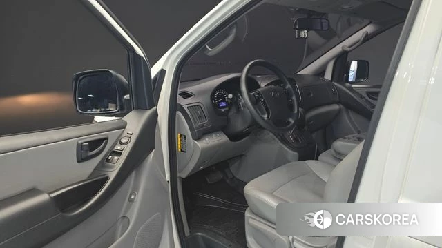 Hyundai The New Grand Starex 2019 Белый из Кореи, фото 2