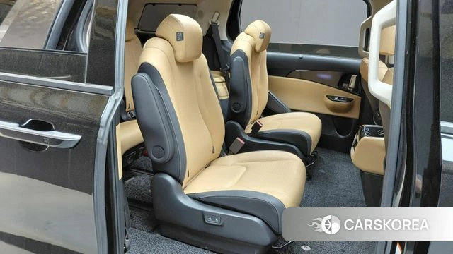 Kia Carnival 4th generation 2023 Черный из Кореи, фото 2