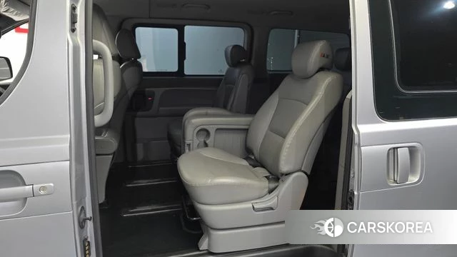 Hyundai The New Grand Starex 2019 Серебряный из Кореи, фото 2