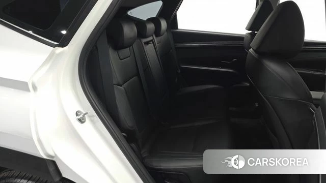 Hyundai Tucson (NX4) 2022 Белый из Кореи, фото 2