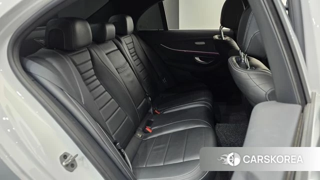 Mercedes-Benz E-Class W213 2020 Белый из Кореи, фото 2