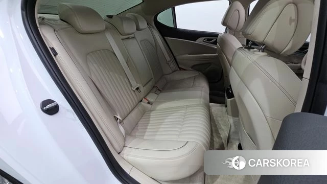 Genesis The New G70 2023 Белый из Кореи, фото 2