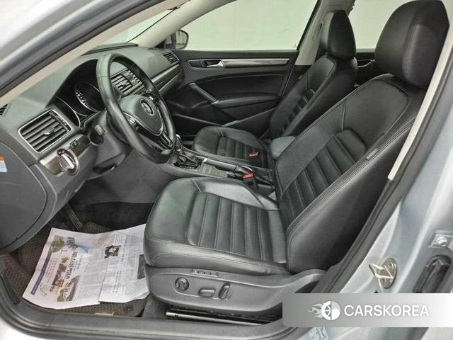 Volkswagen The New Passat 2018 Серебряный из Кореи, фото 2