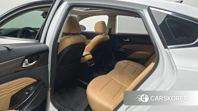 Kia K7 Premier Hybrid 2020 Белый из Кореи, фото 2