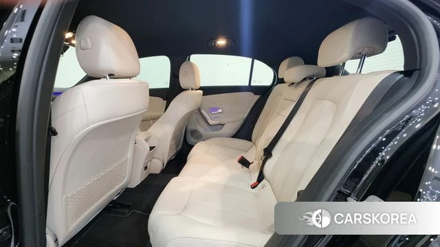 Mercedes-Benz A-Class W177 2024 Черный из Кореи, фото 2