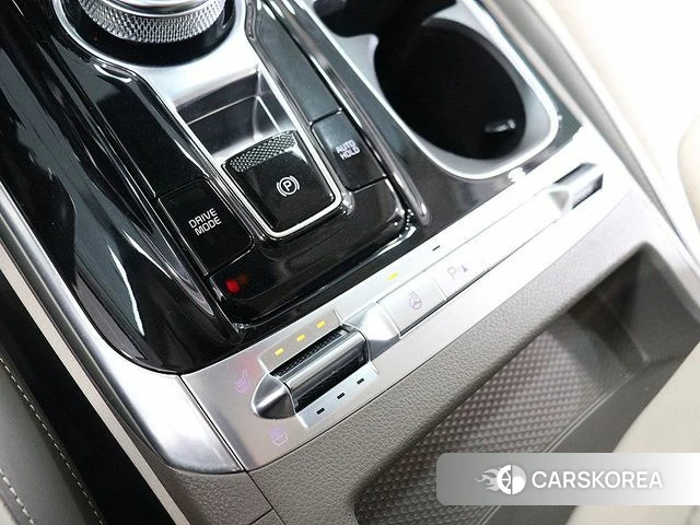 Kia Carnival 4th generation 2022 Белый из Кореи, фото 2