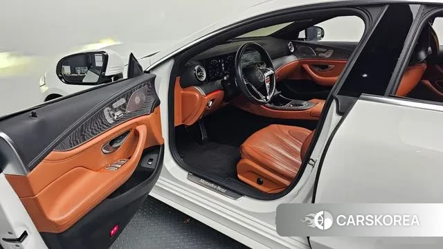 Mercedes-Benz CLS-Class C257 2023 Белый из Кореи, фото 2