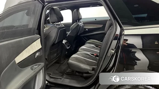 Peugeot 5008 second generation 2021 Черный из Кореи, фото 2