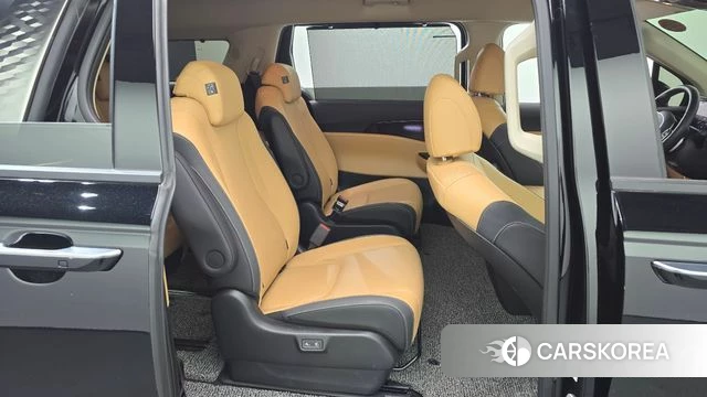 Kia Carnival 4th generation 2023 Черный из Кореи, фото 2