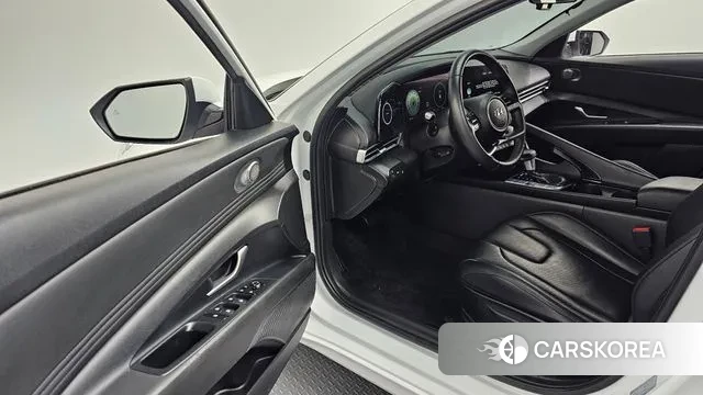 Hyundai Avante (CN7) 2023 Белый из Кореи, фото 2