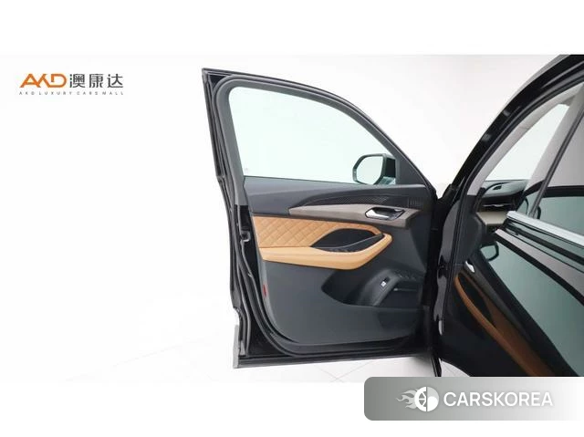 Audi Q6 2024 Черный из Китая, фото 2