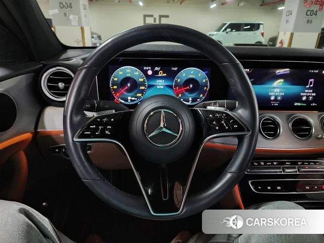 Mercedes-Benz E-Class W213 2021 Черный из Кореи, фото 2