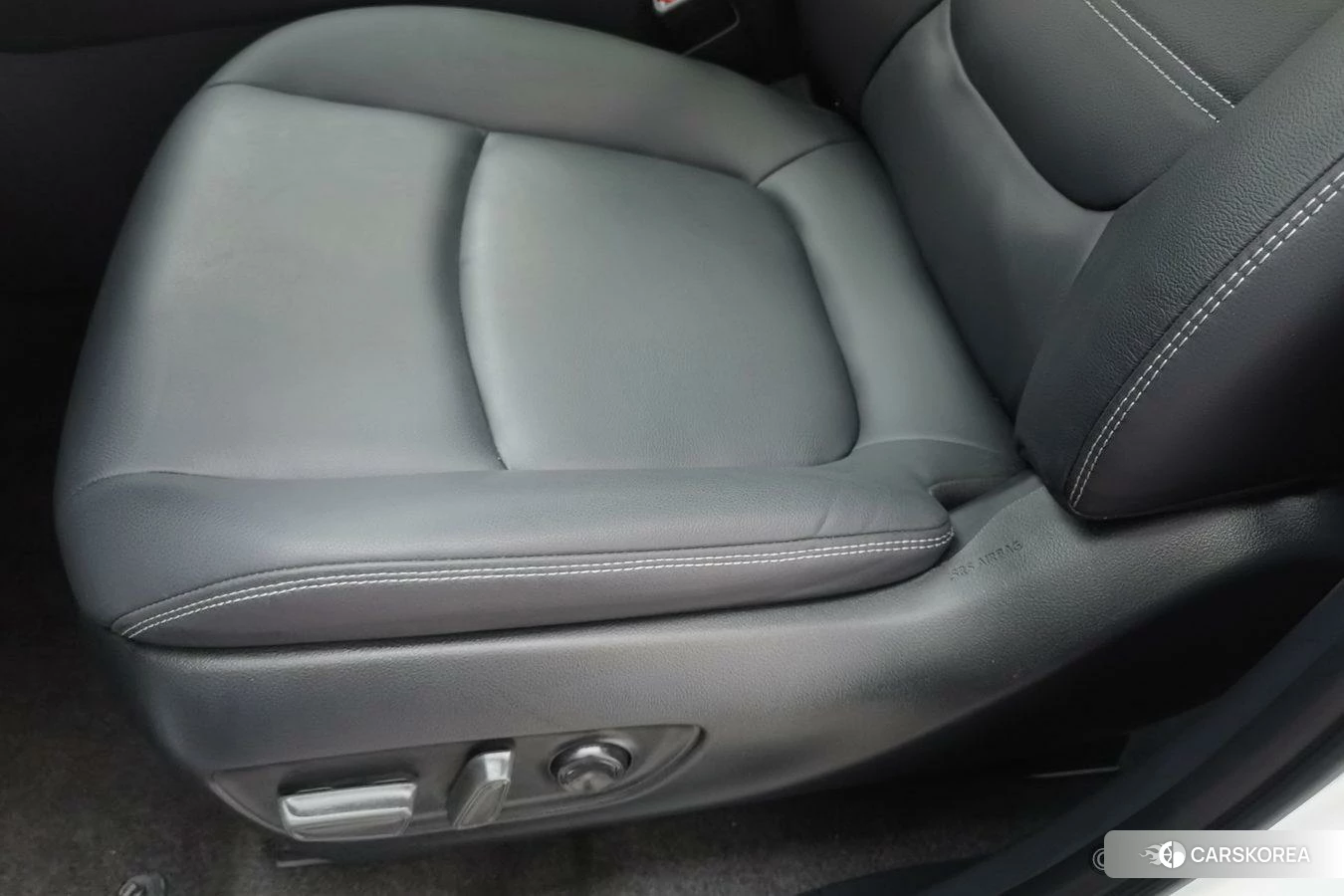 Toyota RAV4 2022 Белый из Китая, фото 2