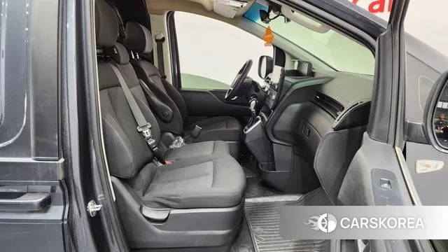 Hyundai Staria 2021 Серый из Кореи, фото 2