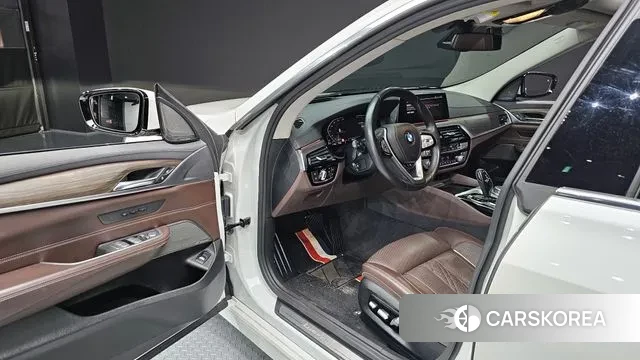 BMW 6 Series GT (G32) 2019 Белый из Кореи, фото 2