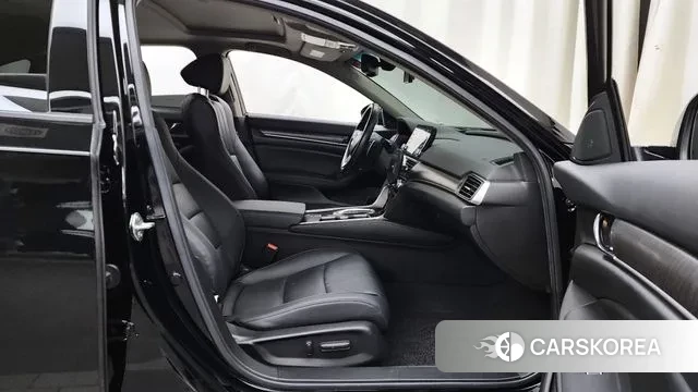 Honda Accord 10th Generation 2021 Черный из Кореи, фото 2