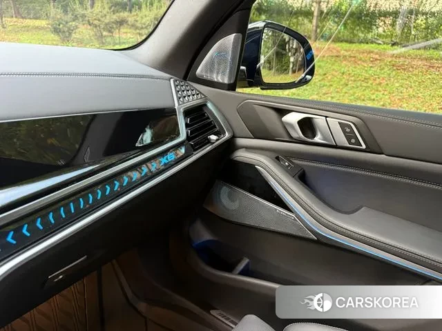 BMW X5 (G05) 2025 Черный из Кореи, фото 2