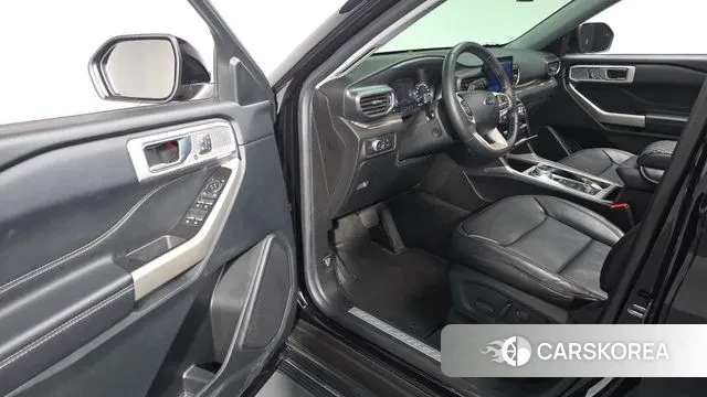 Ford Explorer 6th Generation 2022 Черный из Кореи, фото 2