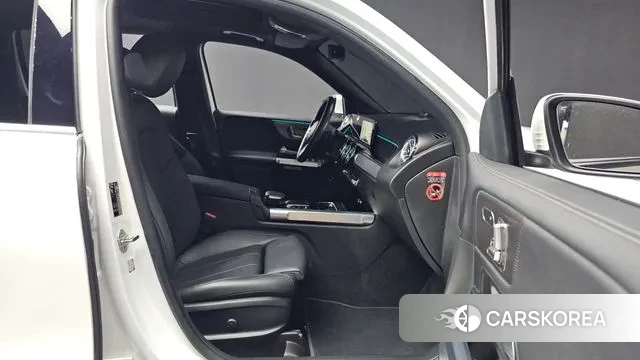 Mercedes-Benz GLB-Class X247 2023 Белый из Кореи, фото 2