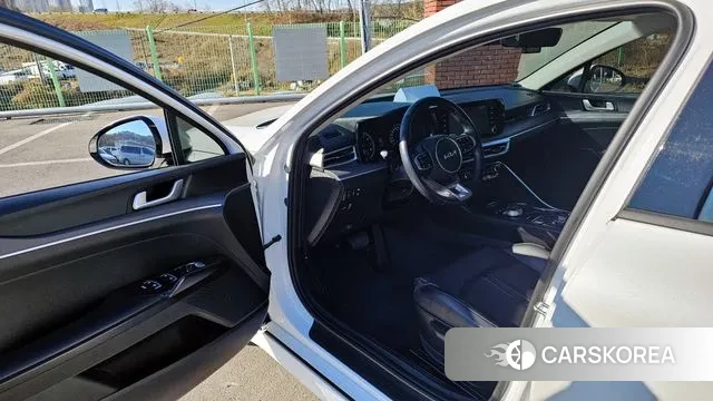 Kia K5 3rd generation 2023 Белый из Кореи, фото 2