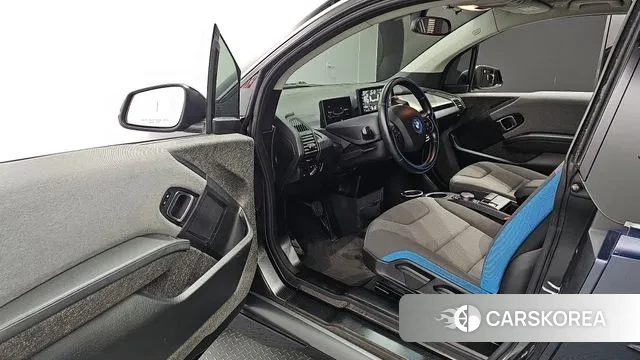 BMW i3 2018 Черный из Кореи, фото 2