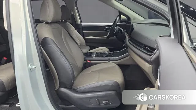 Kia The New Carnival 4th Generation 2024 Серебристо-серый из Кореи, фото 2