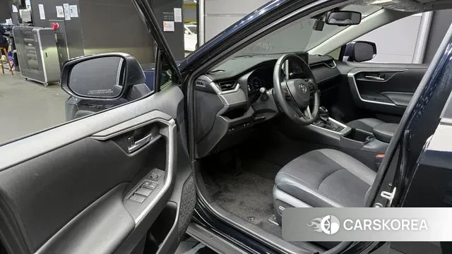 Toyota RAV4 5th Generation 2023 Черный из Кореи, фото 2