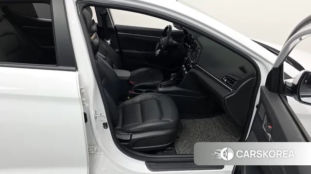 Hyundai The New Avante AD 2018 Белый из Кореи, фото 2