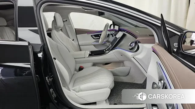 Mercedes-Benz EQE V295 2023 Черный из Кореи, фото 2