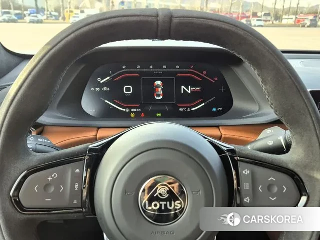 Lotus Emira 2024 Песочный из Кореи, фото 2