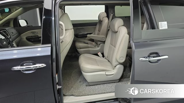 Kia The New Carnival 2020 Серый из Кореи, фото 2