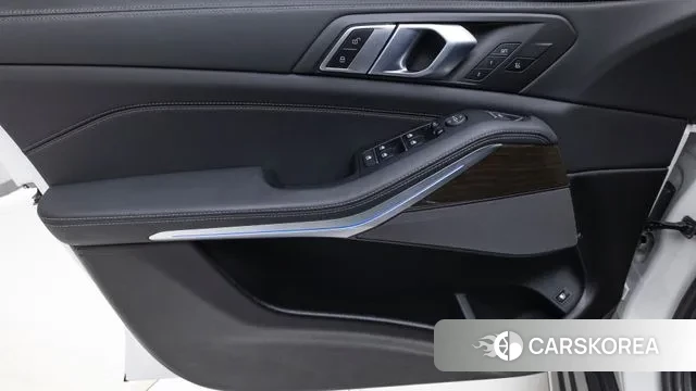 BMW X5 (G05) 2021 Белый из Кореи, фото 2