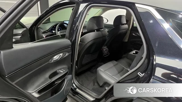 Genesis GV70 2021 Черный из Кореи, фото 2