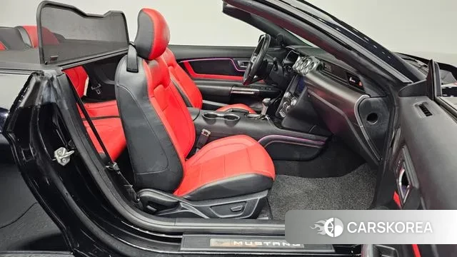 Ford Mustang 2020 Черный из Кореи, фото 2