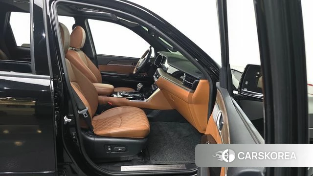 Kia Mohave Master 2023 Черный из Кореи, фото 2