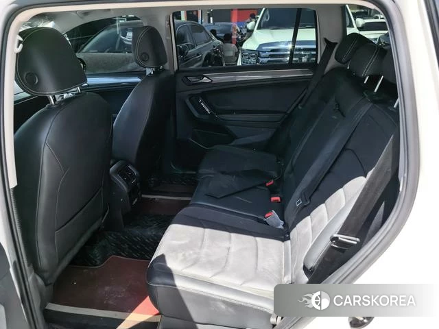 Volkswagen Tiguan L 2021 Белый из Китая, фото 2