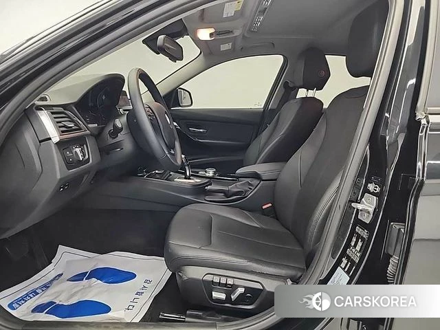 BMW 3 Series (F30) 2018 Черный из Кореи, фото 2