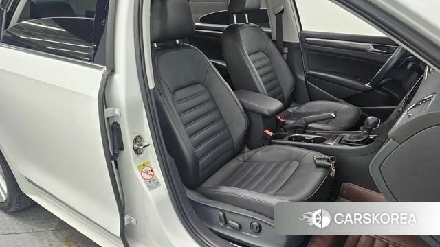 Volkswagen The New Passat 2018 Белый из Кореи, фото 2