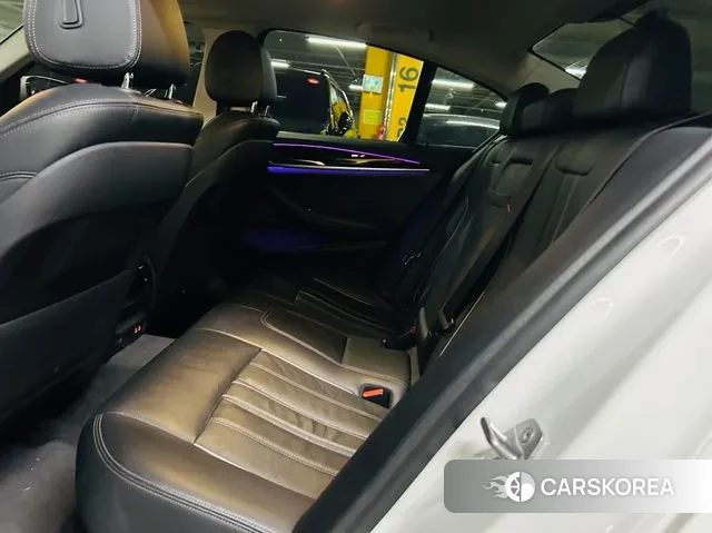 BMW 5 Series (G30) id 3385632 из Кореи 2