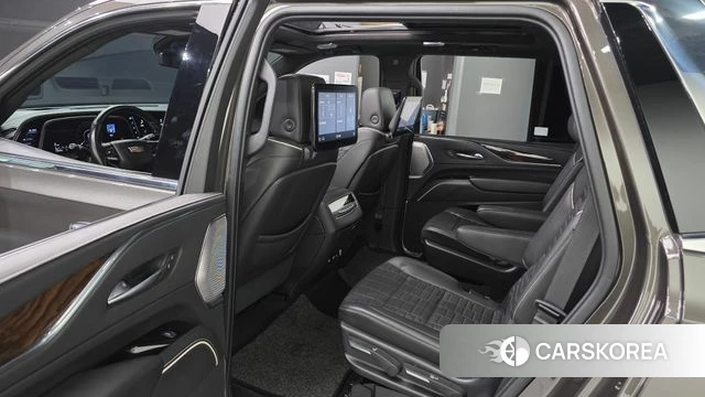 Cadillac Escalade 5th Generation 2021 Серый из Кореи, фото 2