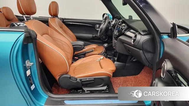 Mini Cooper S Convertible 2019 Небесно-голубой из Кореи, фото 2