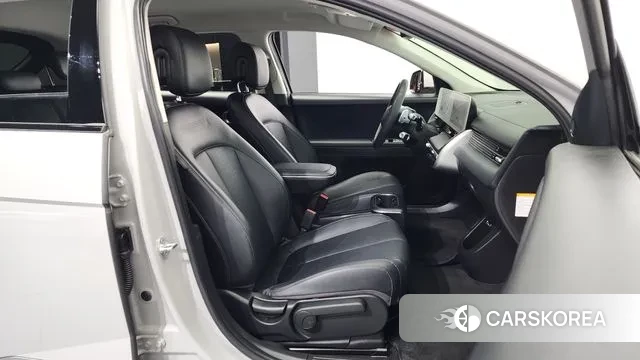 Hyundai Ionic 5 2022 Серебристо-серый из Кореи, фото 2