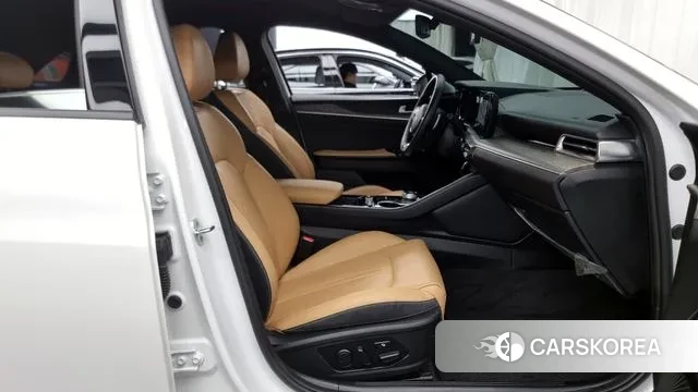 Kia K5 3rd generation 2022 Белый из Кореи, фото 2