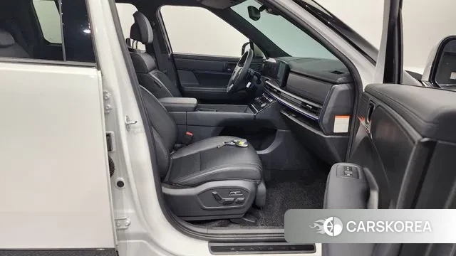 Hyundai Santa Fe (MX5) 2024 Белый из Кореи, фото 2