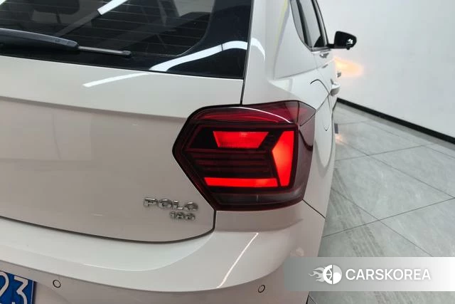 Volkswagen Polo 2021 Белый из Китая, фото 2