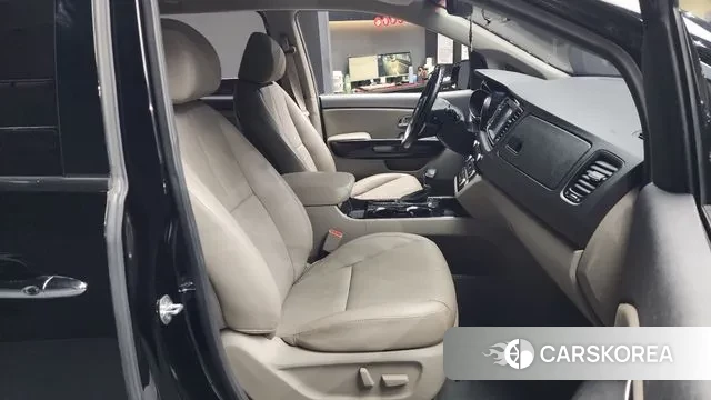 Kia The New Carnival 2018 Черный из Кореи, фото 2