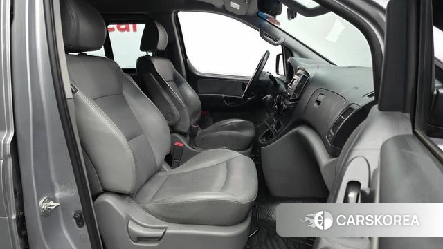 Hyundai The New Grand Starex 2018 Серебряный из Кореи, фото 2